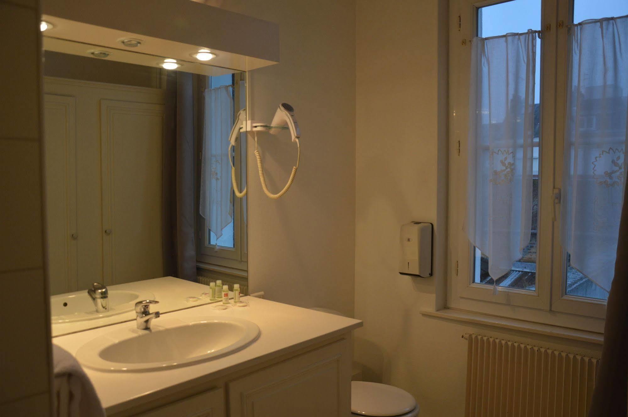 Hotel Alsace Lorraine Amiens Exterior photo